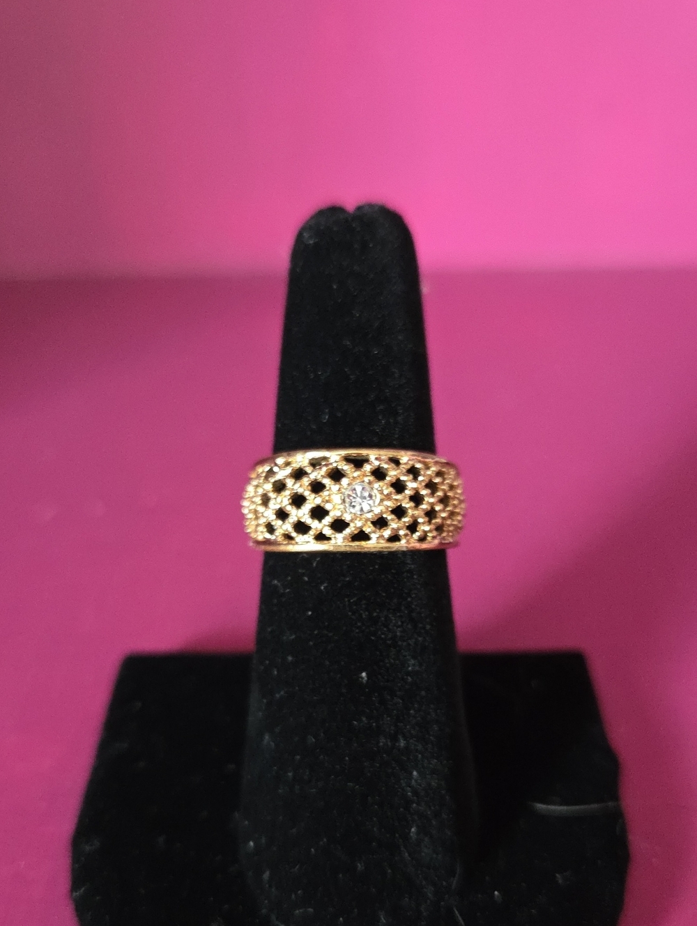 Vintage 1978 Avon Gold-Tone "Lattice Lace" Mesh Ring w Solitaire Rhinestone Sz 6